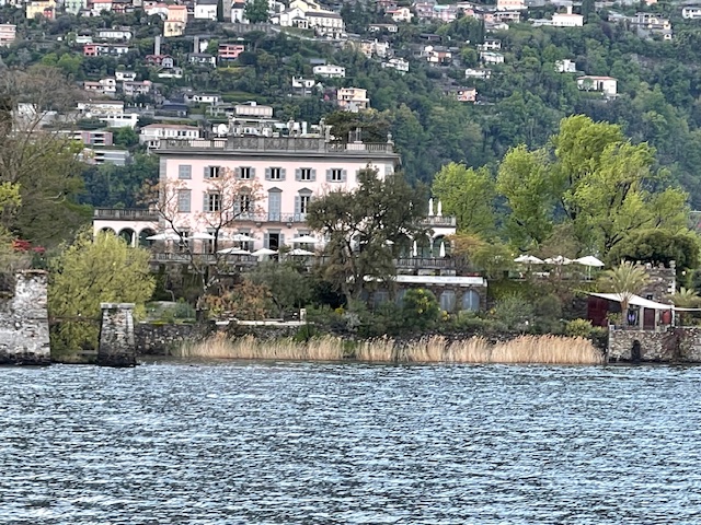 Historic villa on the shore of Lake Maggiore, Ticino
